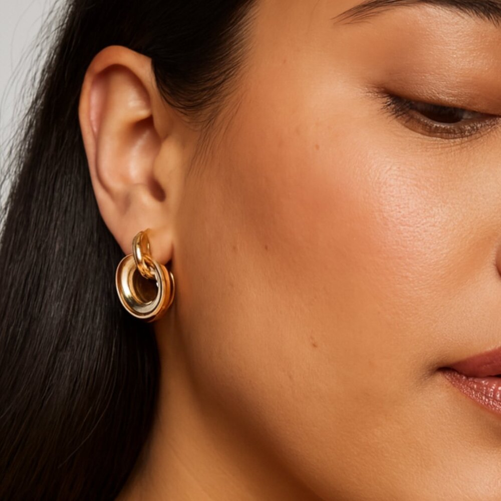 Classic Oval Shaped Stud Earrings Gold Tone 1.18 Inch High Gold Tone New